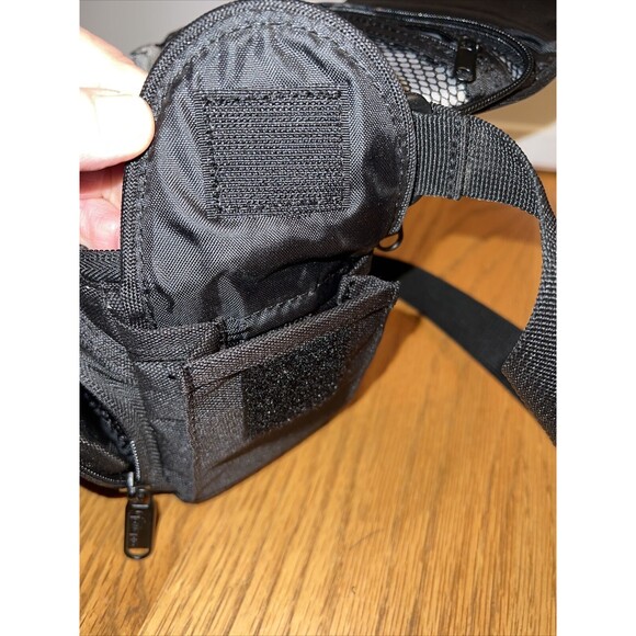 Lowepro Black Travel Shoulder Camera Bag Adjustable Strap Pre-Owned - Picture 5 of 8
